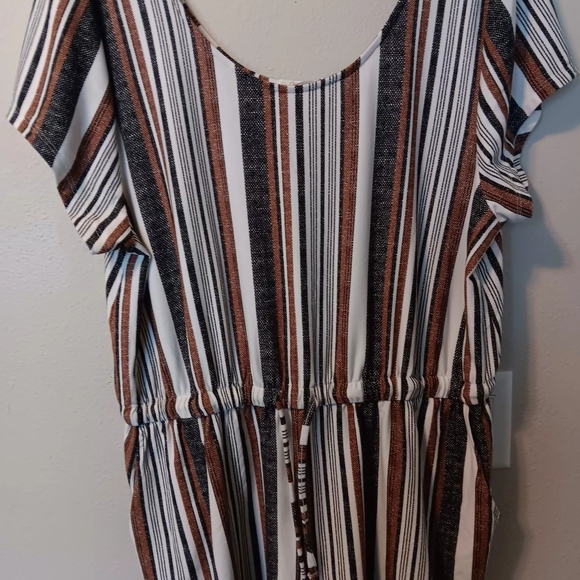 Striped Scoop Neck Romper in White, Brown & Black - Picture 11 of 12